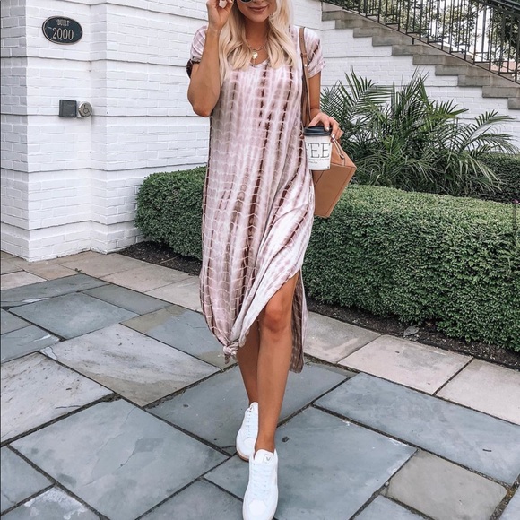 Short Sleeve Maxi Dress - Picture 4 of 4